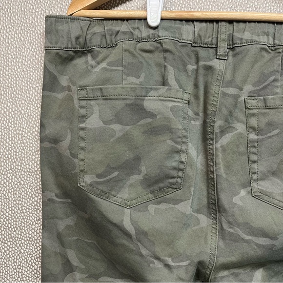 0R (12) L Torrid Drawstring Pull-On Camouflage Twill Pants NWOT - Picture 5 of 7